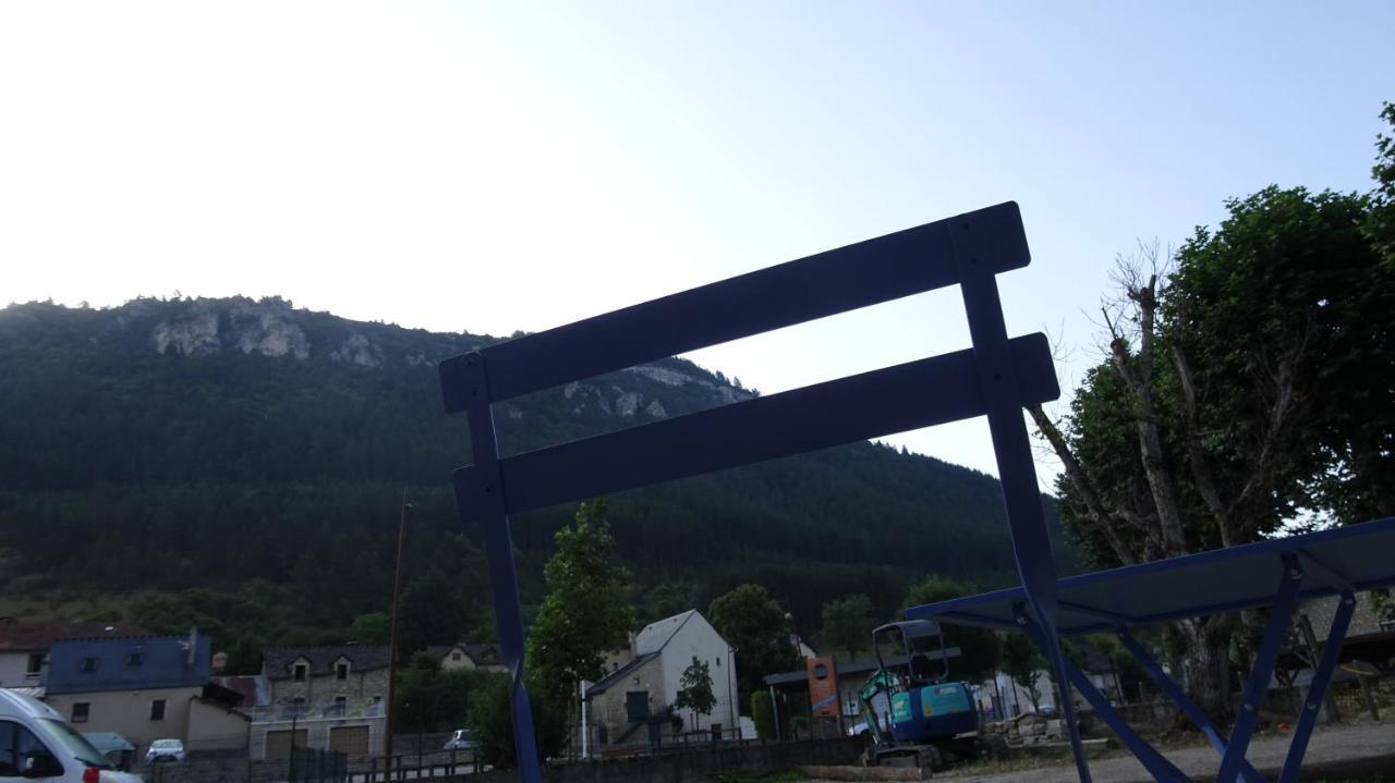 Studio Gites Au Pont De La Gineze Barjac  Esterno foto